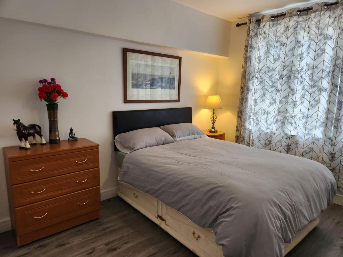 White House Ensuite Double Bedroom Уоррингтон Экстерьер фото