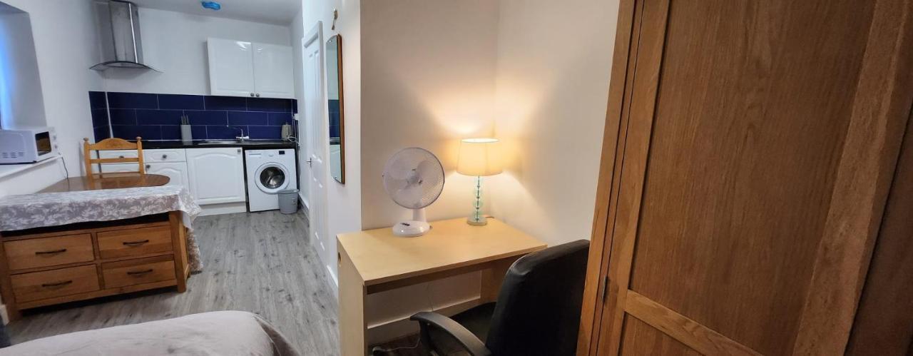 White House Ensuite Double Bedroom Уоррингтон Экстерьер фото