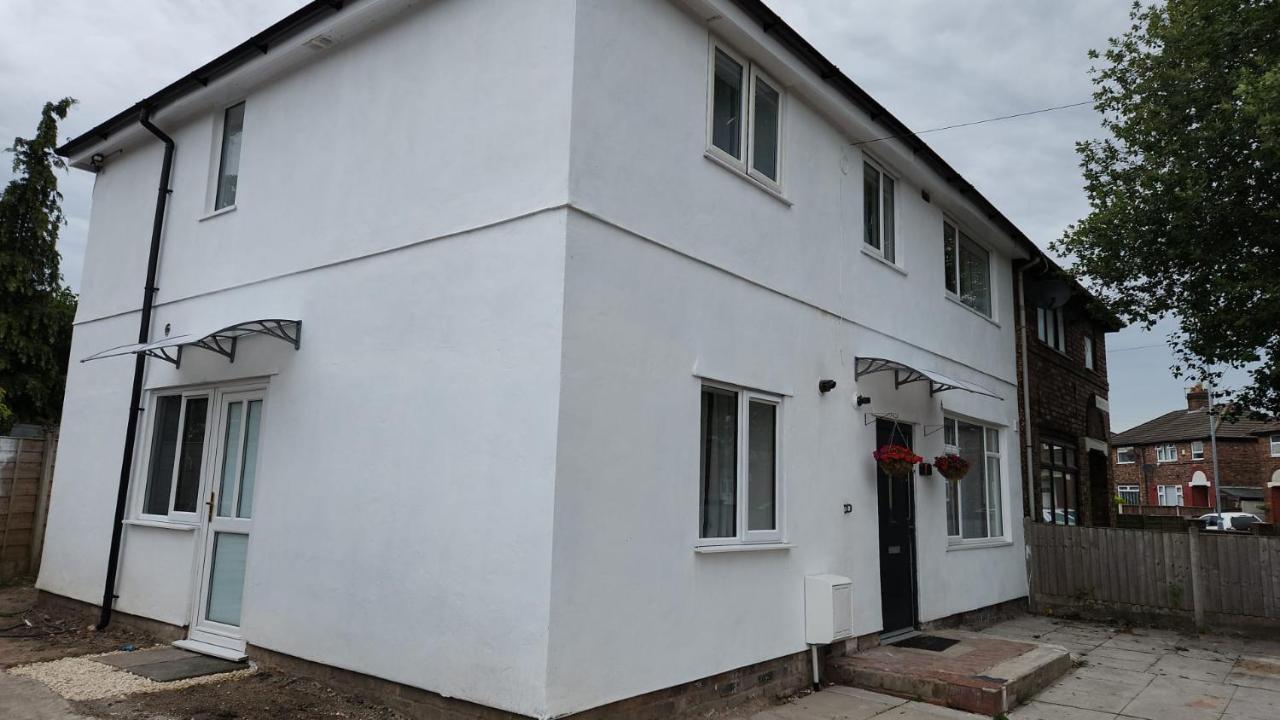 White House Ensuite Double Bedroom Уоррингтон Экстерьер фото