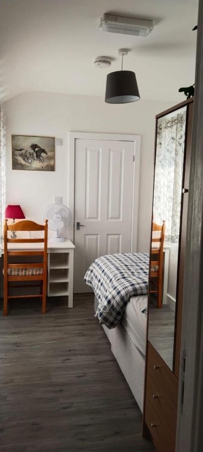 White House Ensuite Double Bedroom Уоррингтон Экстерьер фото