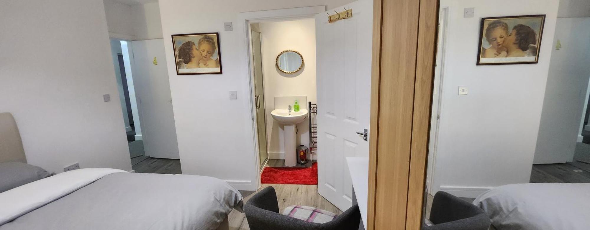 White House Ensuite Double Bedroom Уоррингтон Экстерьер фото