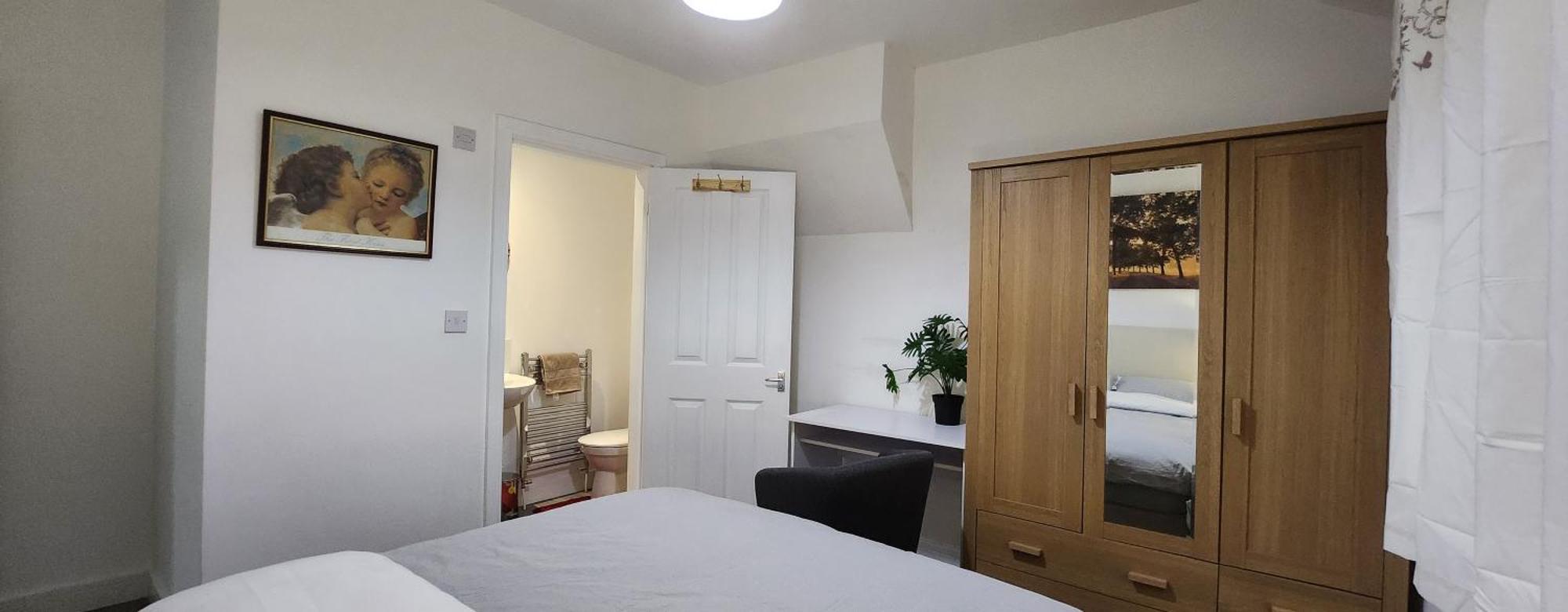 White House Ensuite Double Bedroom Уоррингтон Экстерьер фото