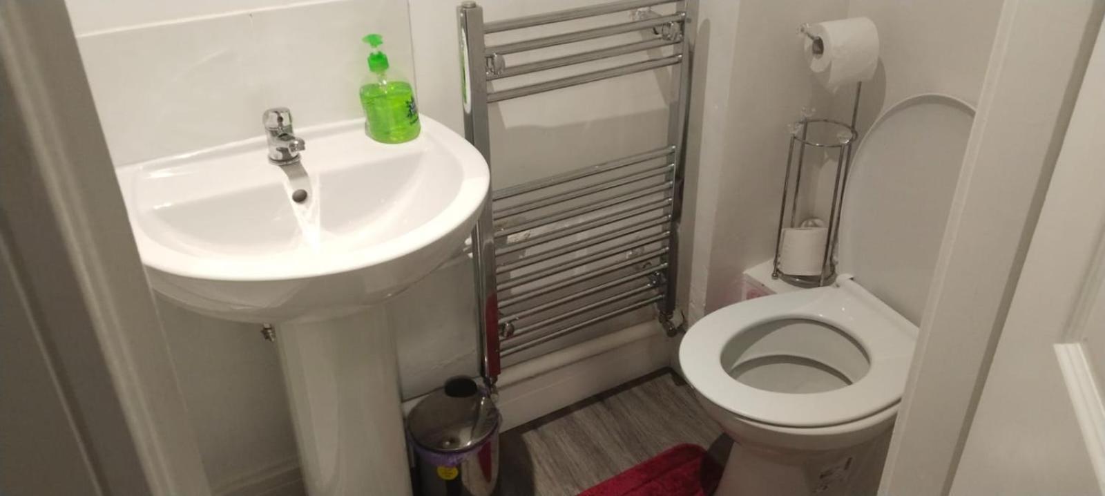 White House Ensuite Double Bedroom Уоррингтон Экстерьер фото